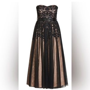 CITY CHIC Embroidered Tulle Maxi Dress - black L
Size 20. New never worn